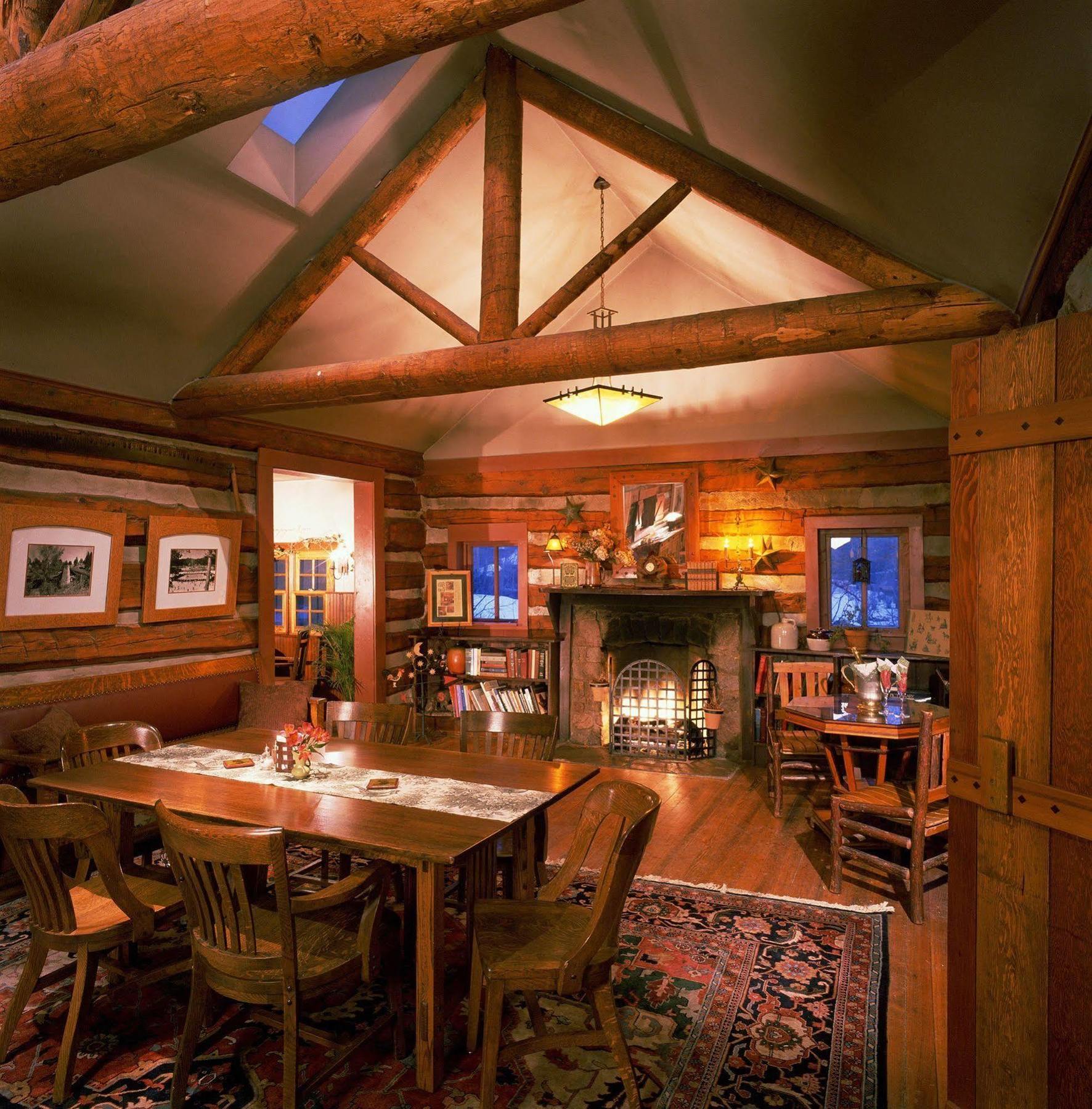 Highland Haven Creekside Inn Evergreen Exterior foto